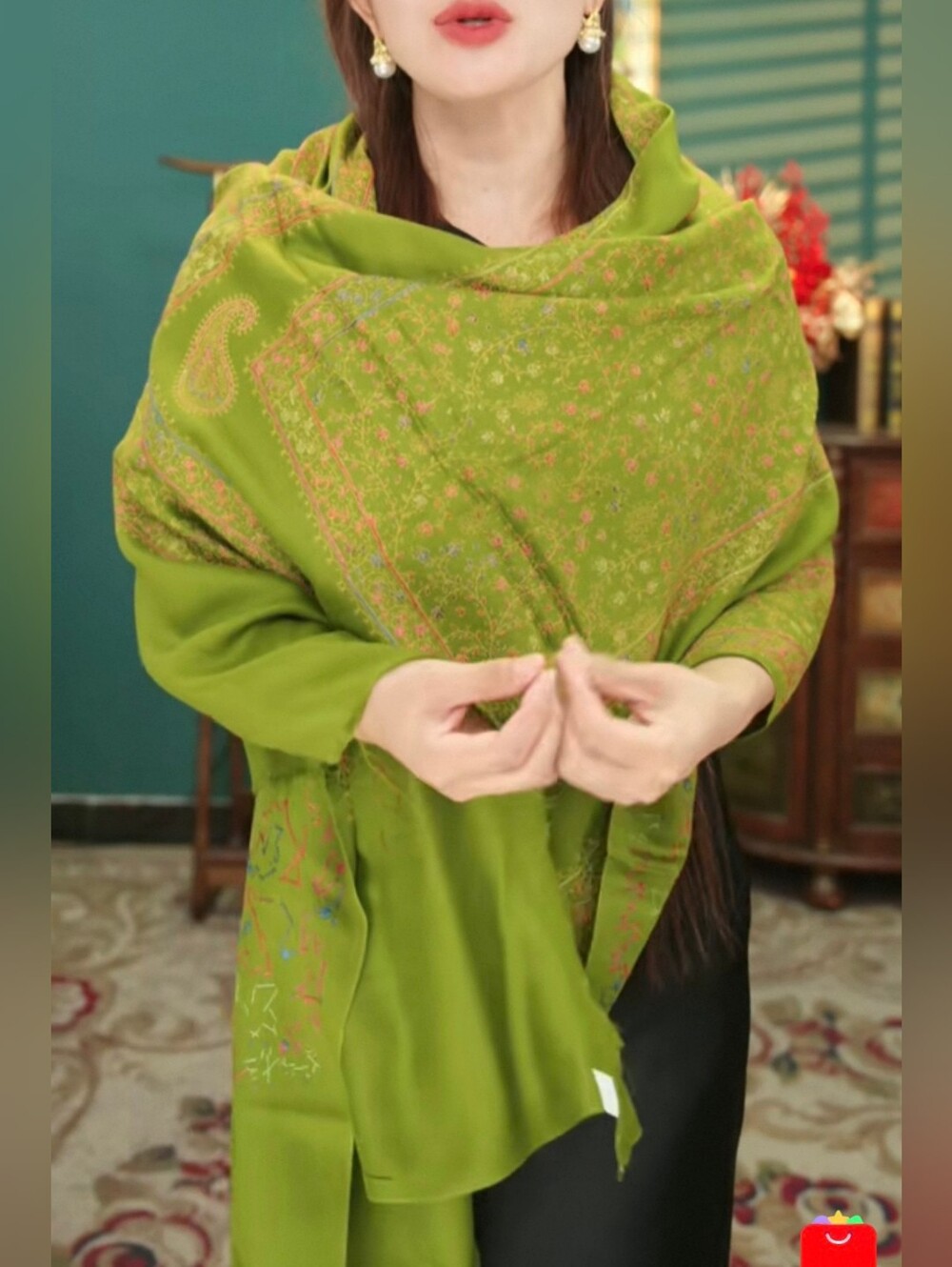 NWOT Women Hand Embroidered 100% Cashmere Shawl Wrap Scarf, Green